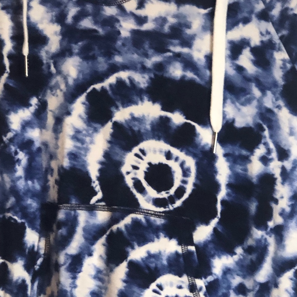 Koolaburra Navy and White Tie-Dye Hoodie - Picture 3 of 6